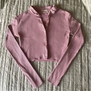 XS Urban Outfitters long sleeved crop top, light pink